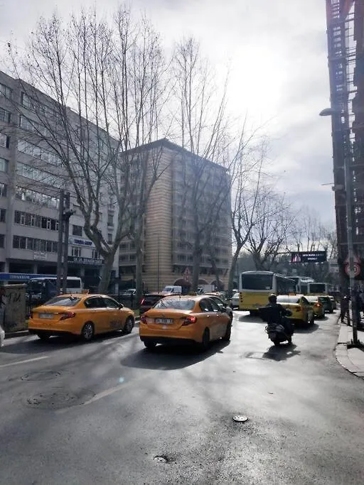 Apartament In The Heart Of Taksim Stambuł Turcja